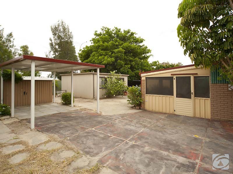 65 Amanda Drive, Camillo WA 6111