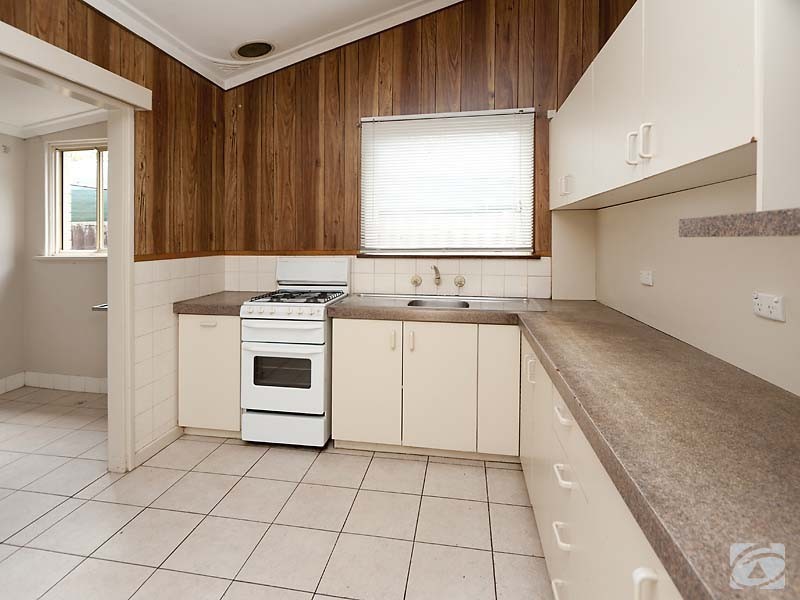 65 Amanda Drive, Camillo WA 6111