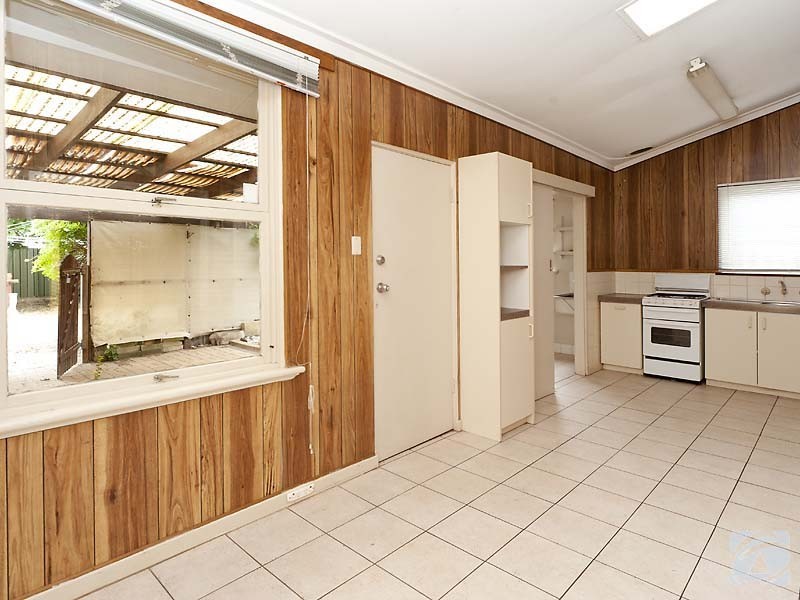 65 Amanda Drive, Camillo WA 6111