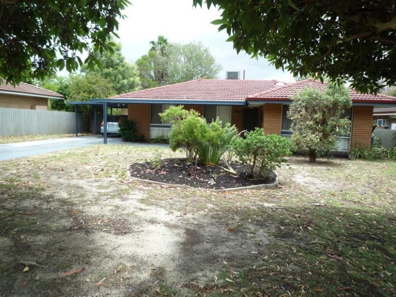 23 Slee Ave, Kelmscott WA 6111