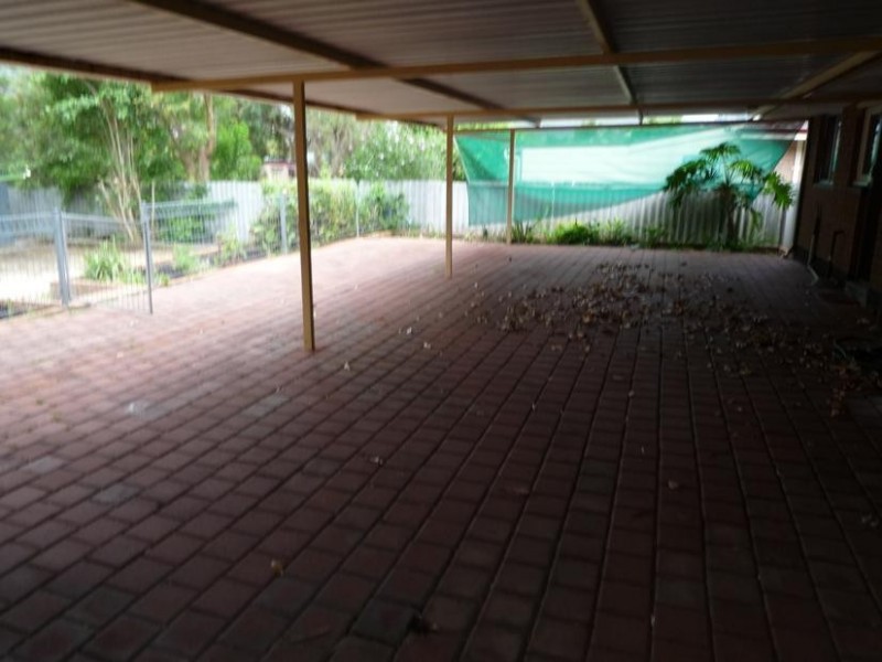 23 Slee Ave, Kelmscott WA 6111