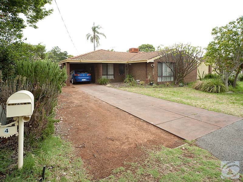4 Logpine Crescent, Camillo WA 6111