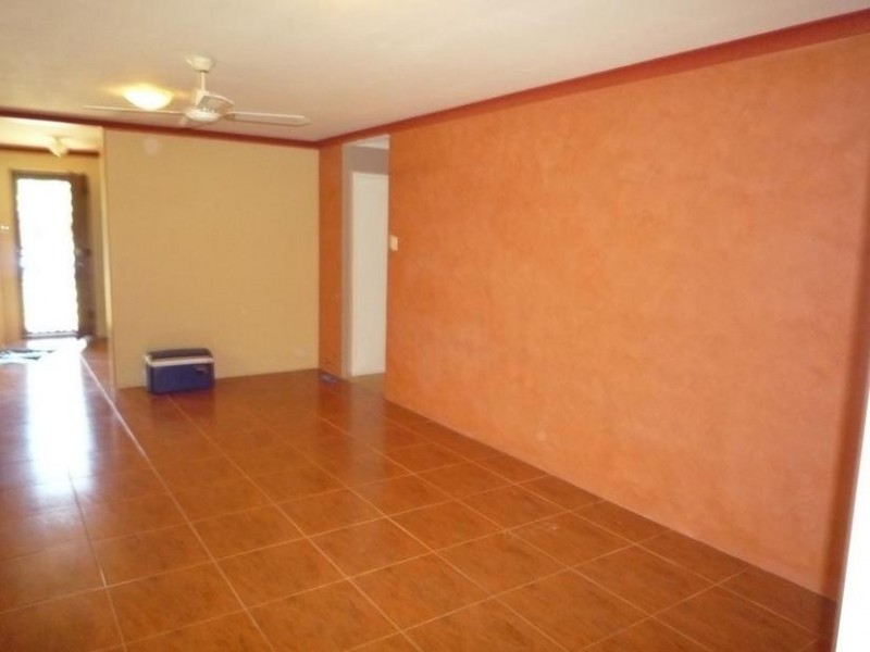 4 Eaglehawk Grove, Brookdale WA 6112