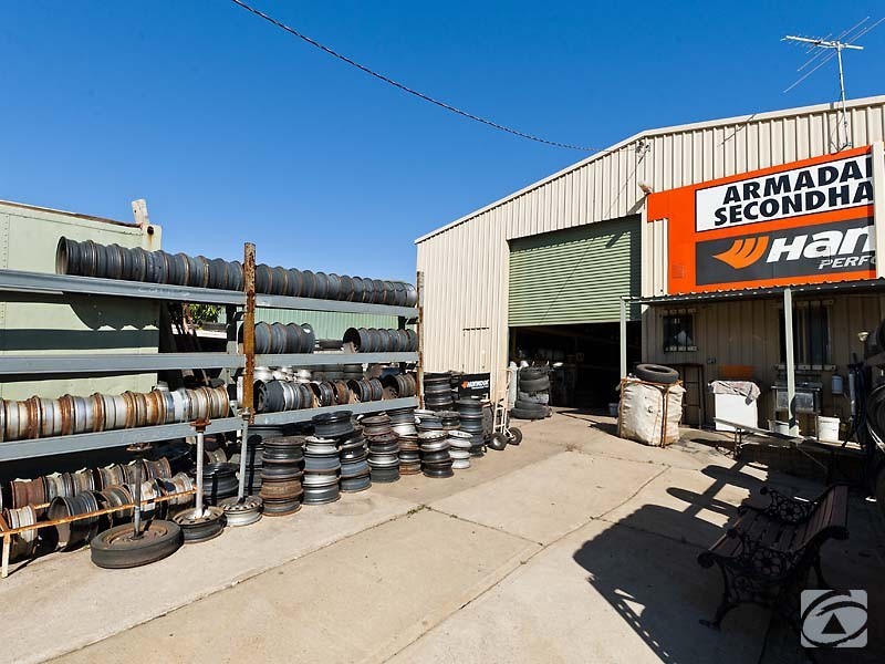 7 Eliot Road, Armadale WA 6112