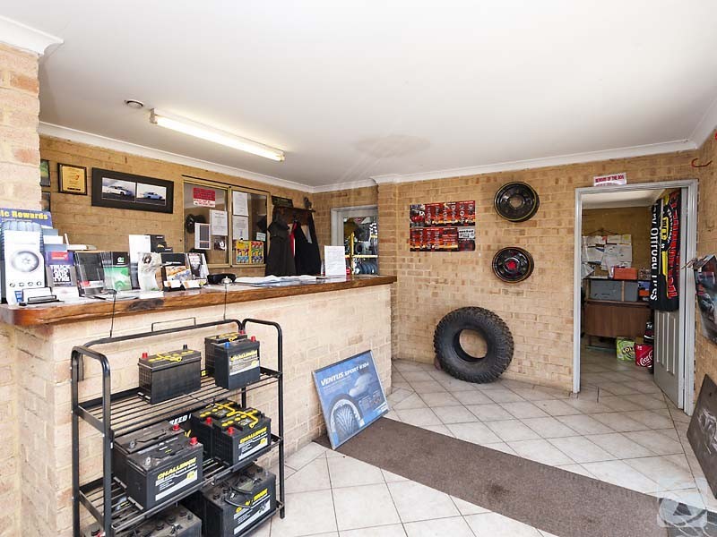 7 Eliot Road, Armadale WA 6112