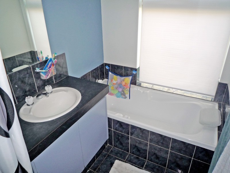 4 Sepal Close, Seville Grove WA 6112