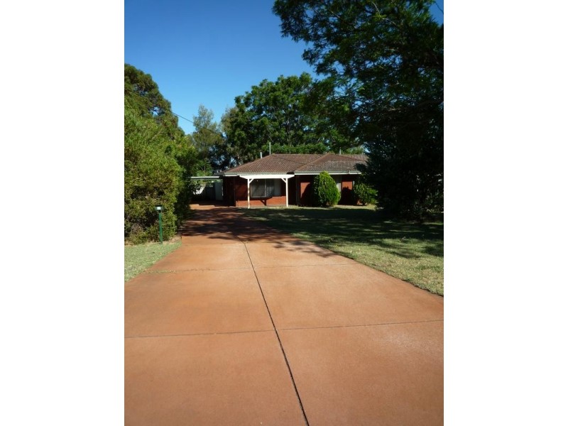 17 Lantana Way, Camillo WA 6111