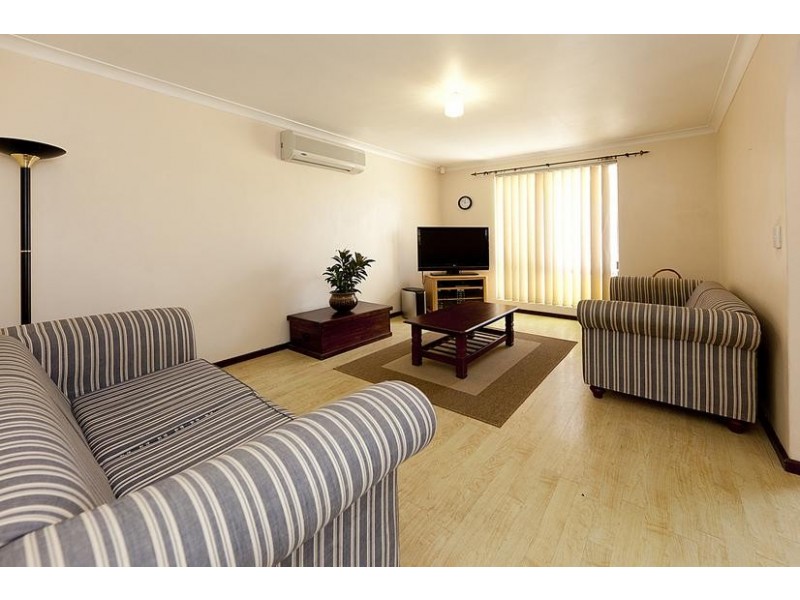 1 Ainsley Court, Camillo WA 6111