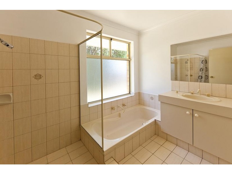 10 Greengage Court, Armadale WA 6112