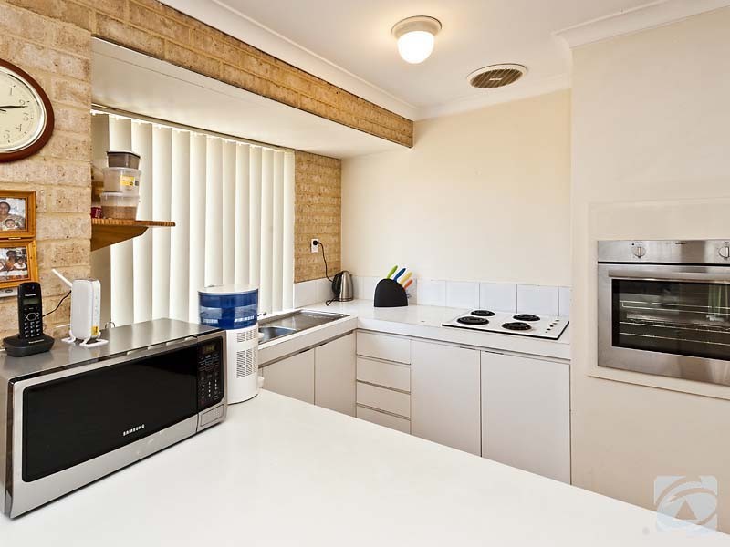 6 Greengage Court, Armadale WA 6112