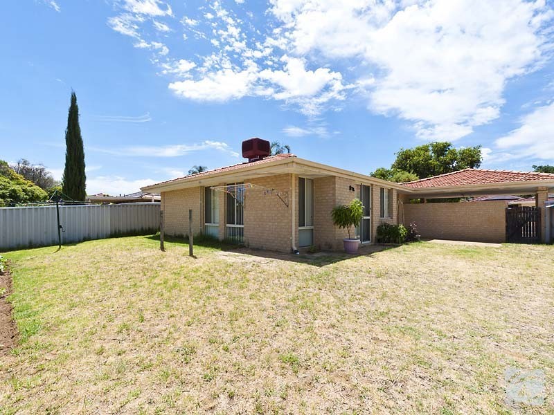 6 Greengage Court, Armadale WA 6112