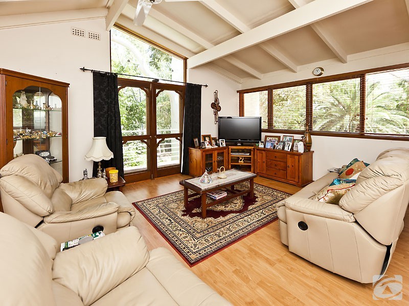 66 Millen Street, Mount Nasura WA 6112