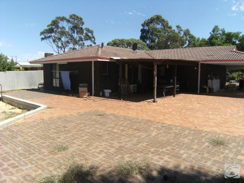 23 Tamarind Crescent, Kelmscott WA 6111