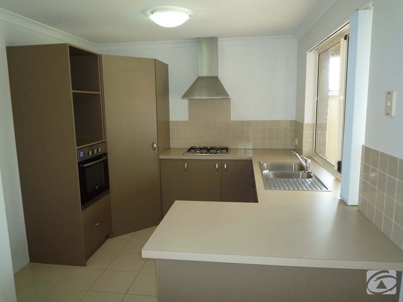 3/7 Bray Street, Kelmscott WA 6111