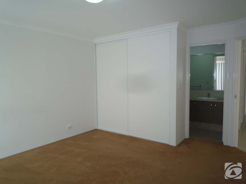 3/7 Bray Street, Kelmscott WA 6111