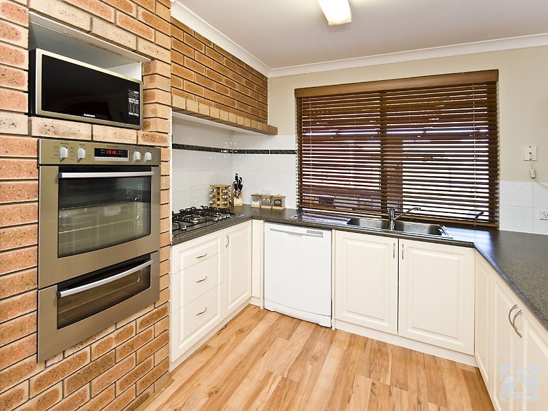 20 Morgan Road, Seville Grove WA 6112