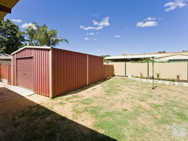20 Morgan Road, Seville Grove WA 6112