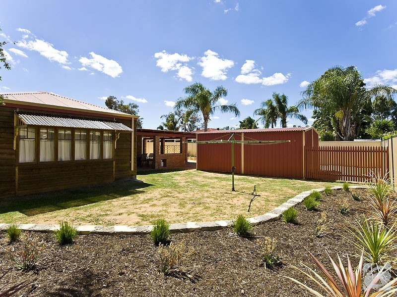 20 Morgan Road, Seville Grove WA 6112