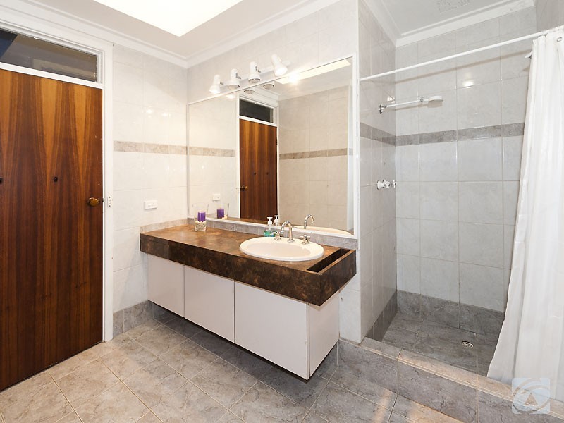 48 Millen Street, Mount Nasura WA 6112