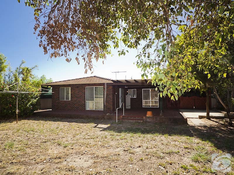 160 Westfield Road, Kelmscott WA 6111