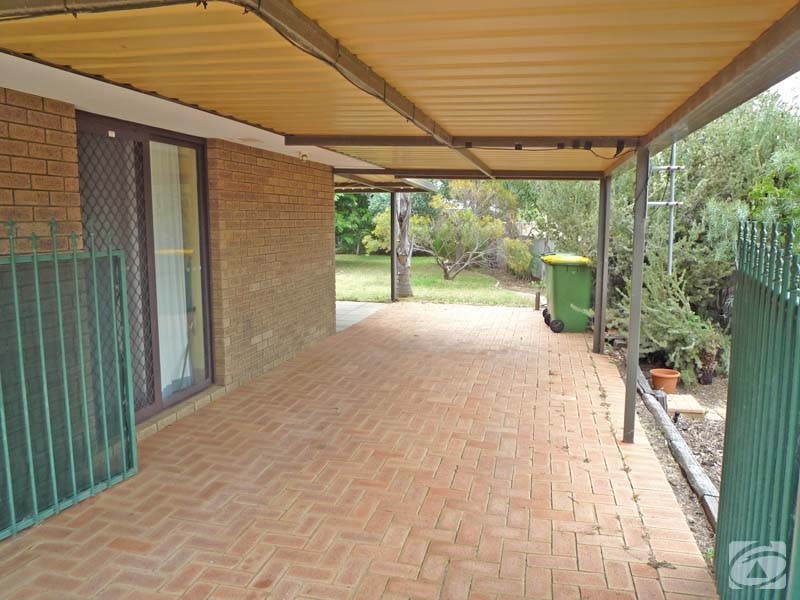 13 Clenham Way, Kelmscott WA 6111