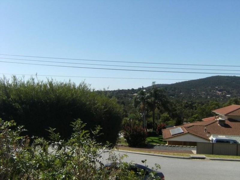 31 Ellis Road, Mount Nasura WA 6112