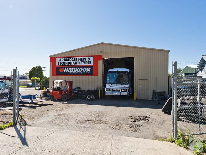 7 Eliot Road, Armadale WA 6112