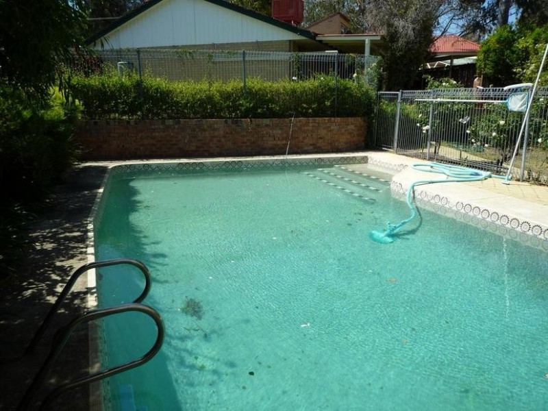 5 Deakin Court, Kelmscott WA 6111