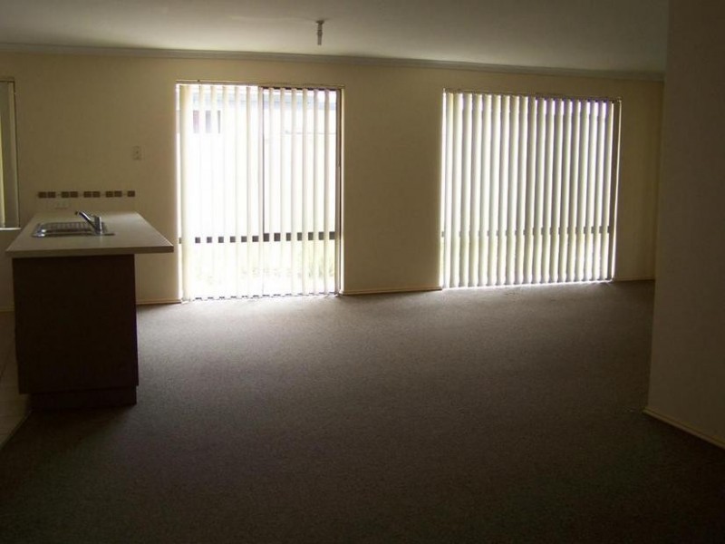 10 Gould Close, Brookdale WA 6112