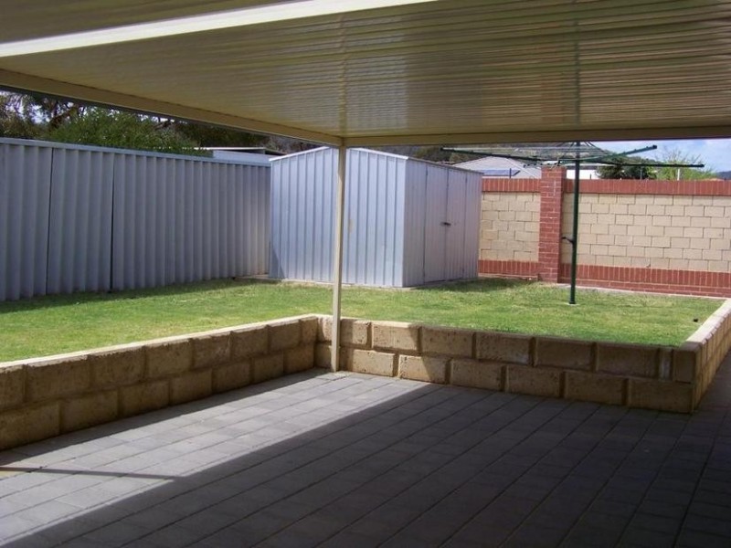 10 Gould Close, Brookdale WA 6112