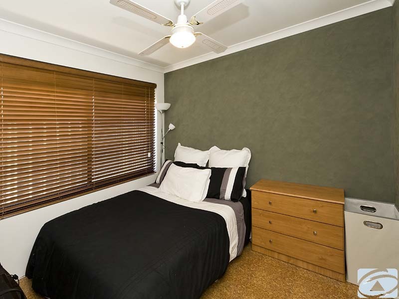 13 Hastie Close, Brookdale WA 6112
