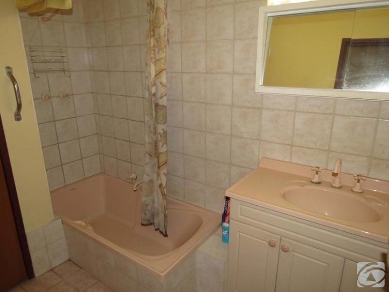 3 Jason Court, Kelmscott WA 6111