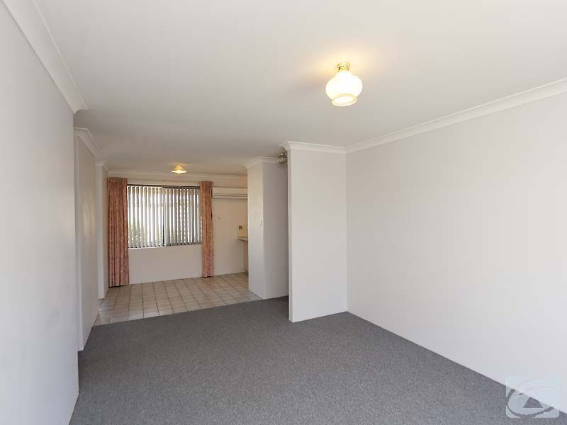4/86 Westfield Rd, Kelmscott WA 6111