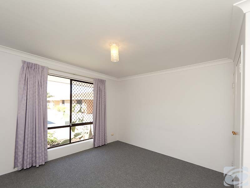 4/86 Westfield Rd, Kelmscott WA 6111
