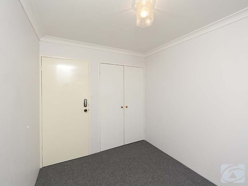 4/86 Westfield Rd, Kelmscott WA 6111