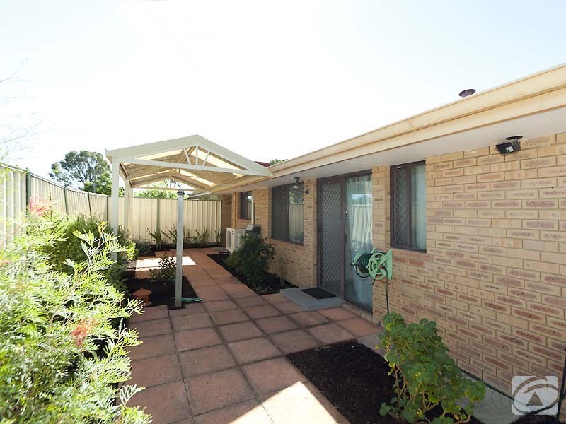 4/86 Westfield Rd, Kelmscott WA 6111