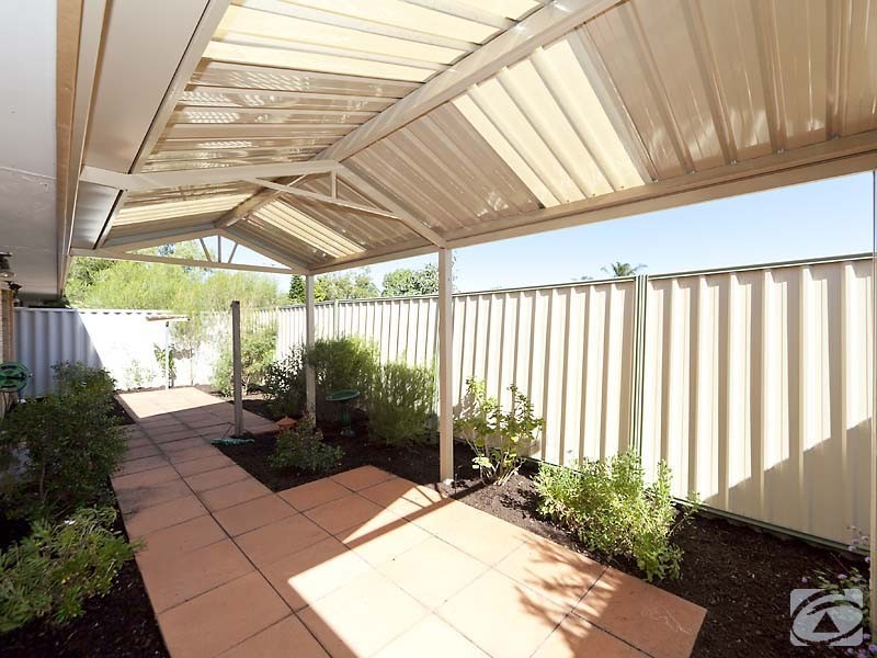 4/86 Westfield Rd, Kelmscott WA 6111