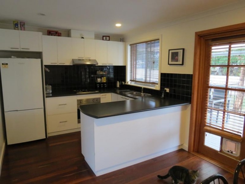 1 Vanston Crt, Kelmscott WA 6111