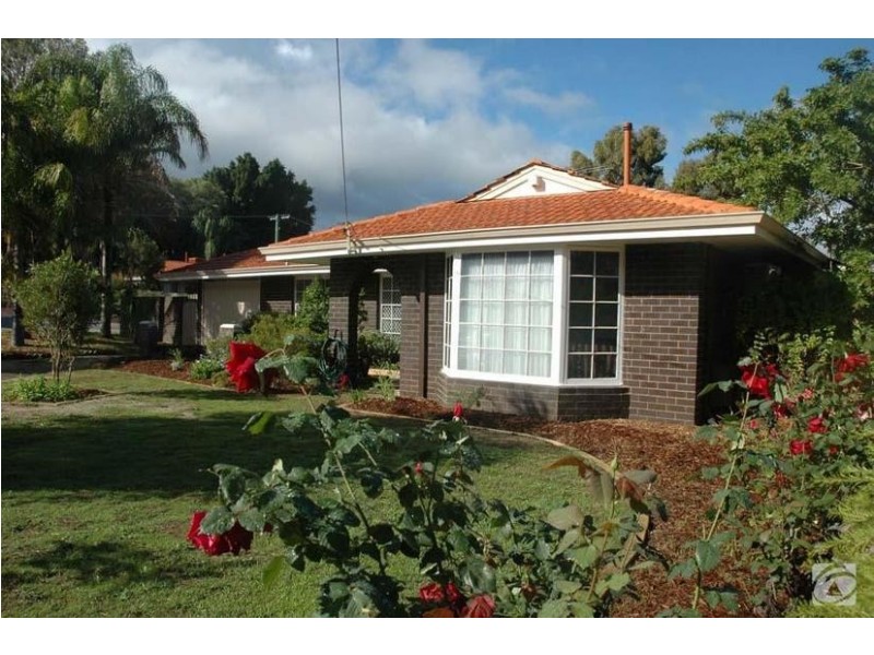 5 Tara Way, Kelmscott WA 6111