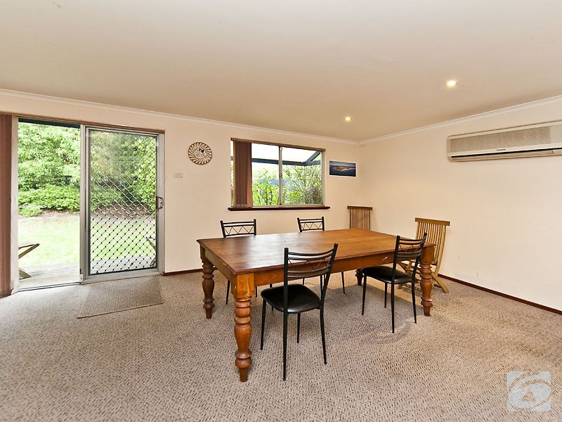 62 Schruth Street, Kelmscott WA 6111