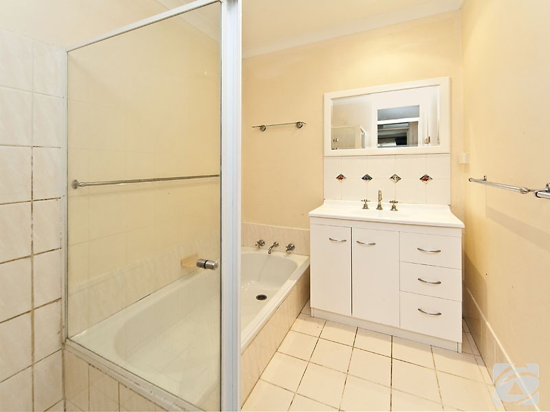 62 Schruth Street, Kelmscott WA 6111