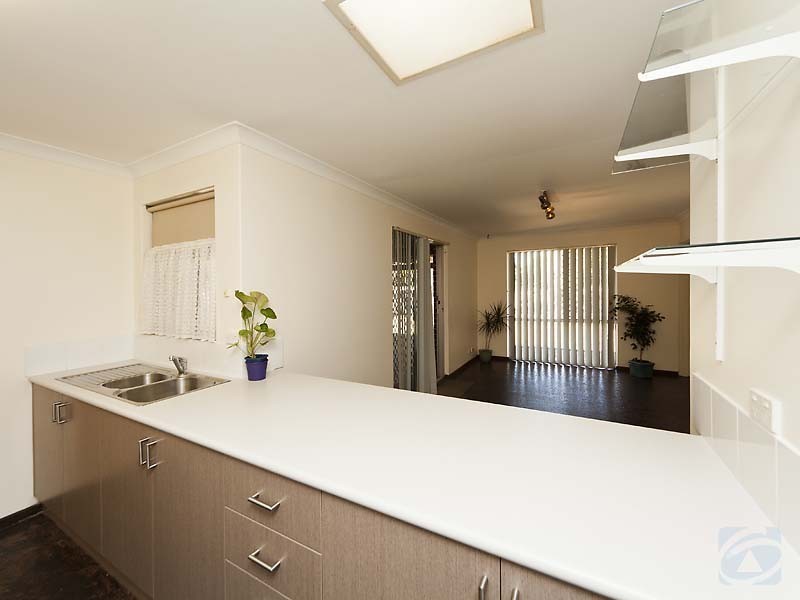 160 Westfield Road, Kelmscott WA 6111