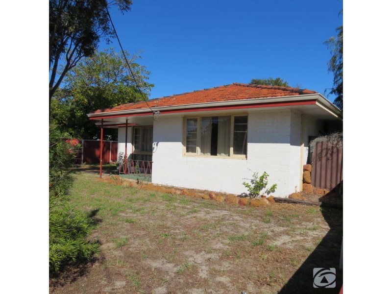 24 Hollybush Way, Kelmscott WA 6111