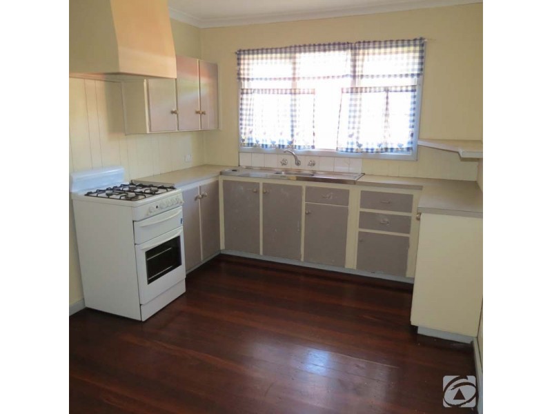 24 Hollybush Way, Kelmscott WA 6111