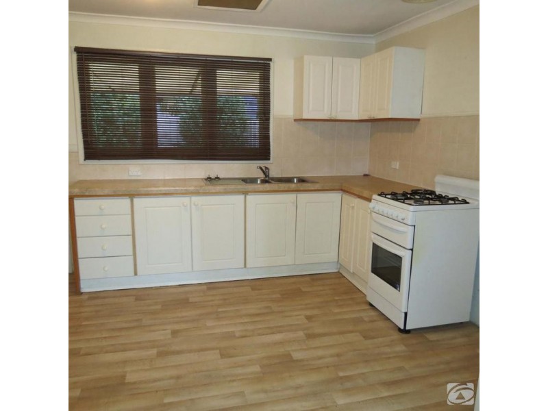17a Arnott Ct, Kelmscott WA 6111