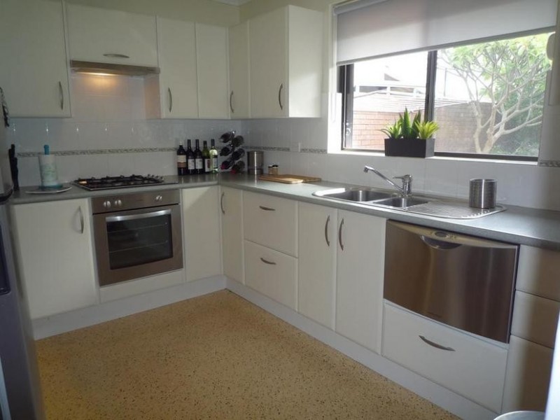 11/9 Third Avenue, Kelmscott WA 6111