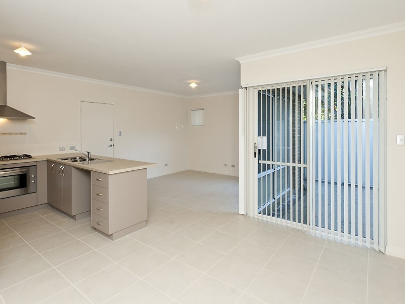 3/156 Streich Avenue, Kelmscott WA 6111