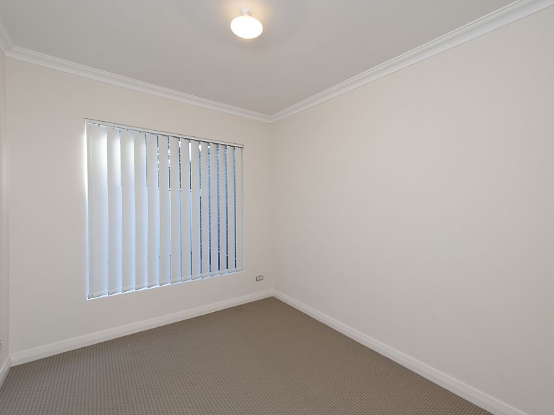 3/156 Streich Avenue, Kelmscott WA 6111