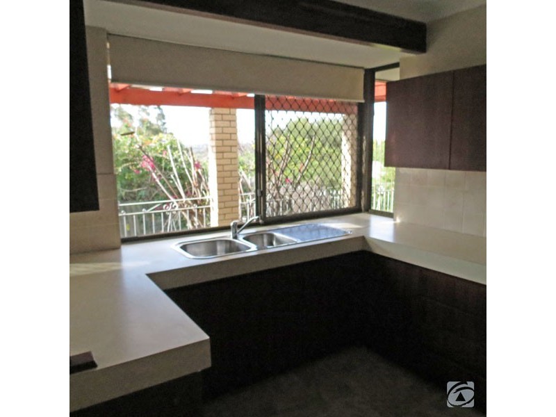 14 DU MAURIER RD, North Lake WA 6163