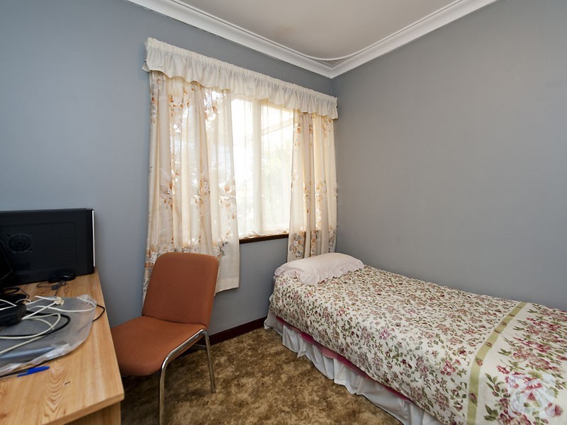 2 Natasha Way, Camillo WA 6111